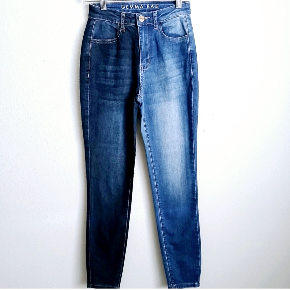 Gemma Rae Denim Jeans Women's Size 1  Blue Two Tone Colorblock Jeans  Zip Fly